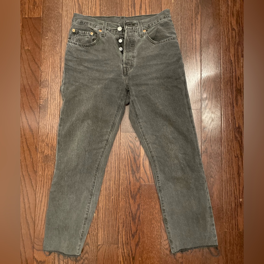Levi's Black 501 Original Crop High Rise Straight Button Fly size 26 Jeans